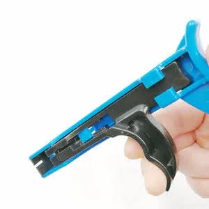 PINZA PARA COLOCAR PRECINTOS