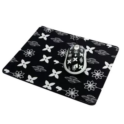 MOUSE USB KOLKE + PAD KMP-101 NEGRO Y BLANCO OPTICO