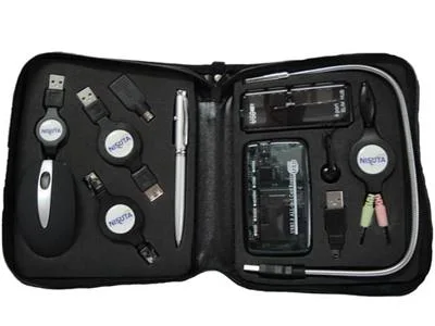 KIT PARA NOTEBOOK MOUSE, HUB, LECTOR, LAPICERA